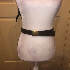 Louis Vuitton belt